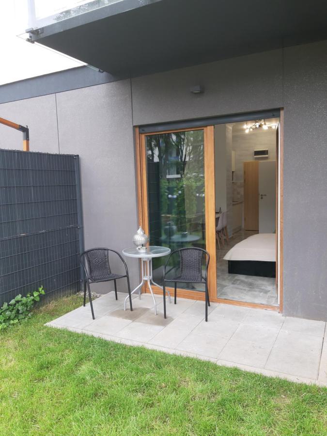 Na Grobli 20 Apartament Z Ogrodkiem Wrocław Buitenkant foto