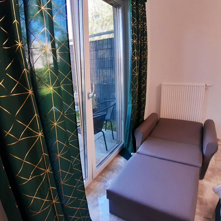 Na Grobli 20 Apartament Z Ogrodkiem Wrocław Buitenkant foto