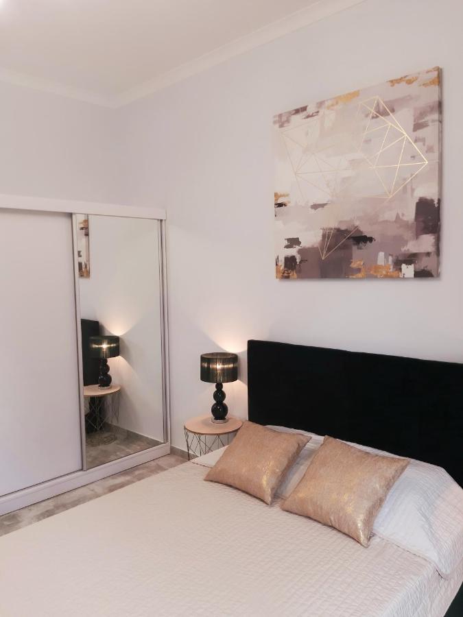 Na Grobli 20 Apartament Z Ogrodkiem Wrocław Buitenkant foto