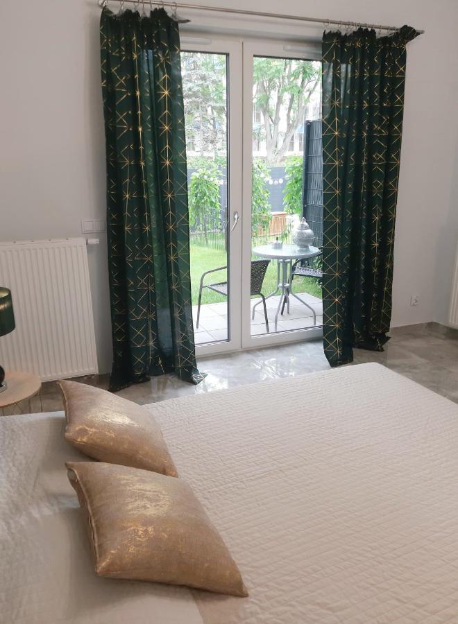 Na Grobli 20 Apartament Z Ogrodkiem Wrocław Buitenkant foto