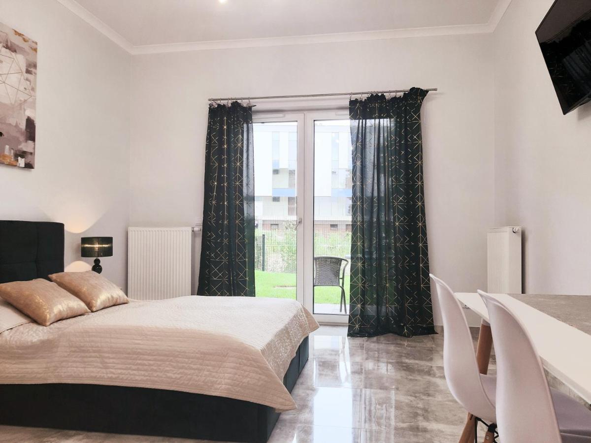Na Grobli 20 Apartament Z Ogrodkiem Wrocław Buitenkant foto