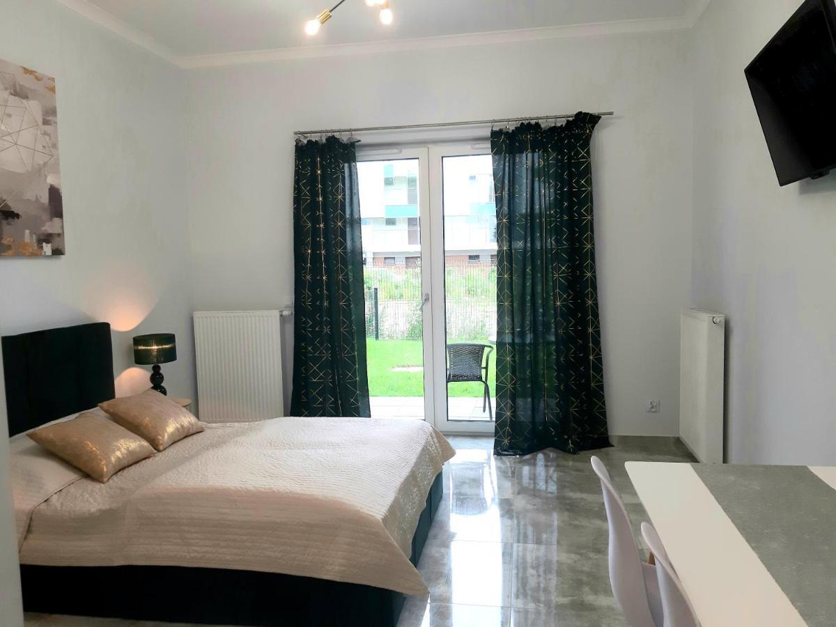 Na Grobli 20 Apartament Z Ogrodkiem Wrocław Buitenkant foto