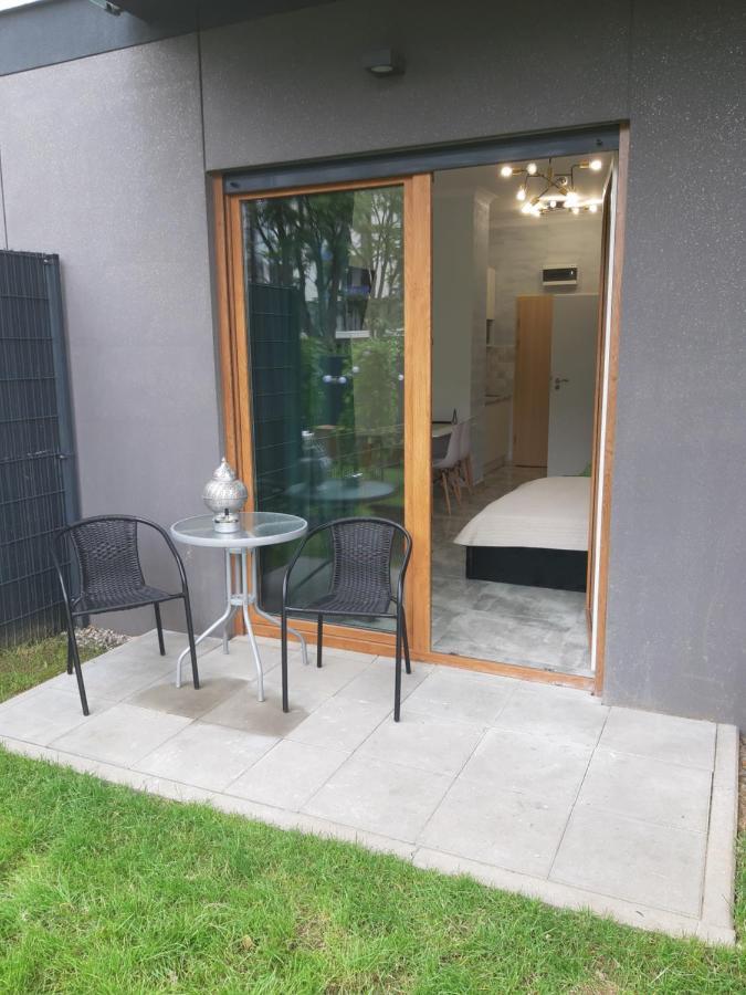 Na Grobli 20 Apartament Z Ogrodkiem Wrocław Buitenkant foto